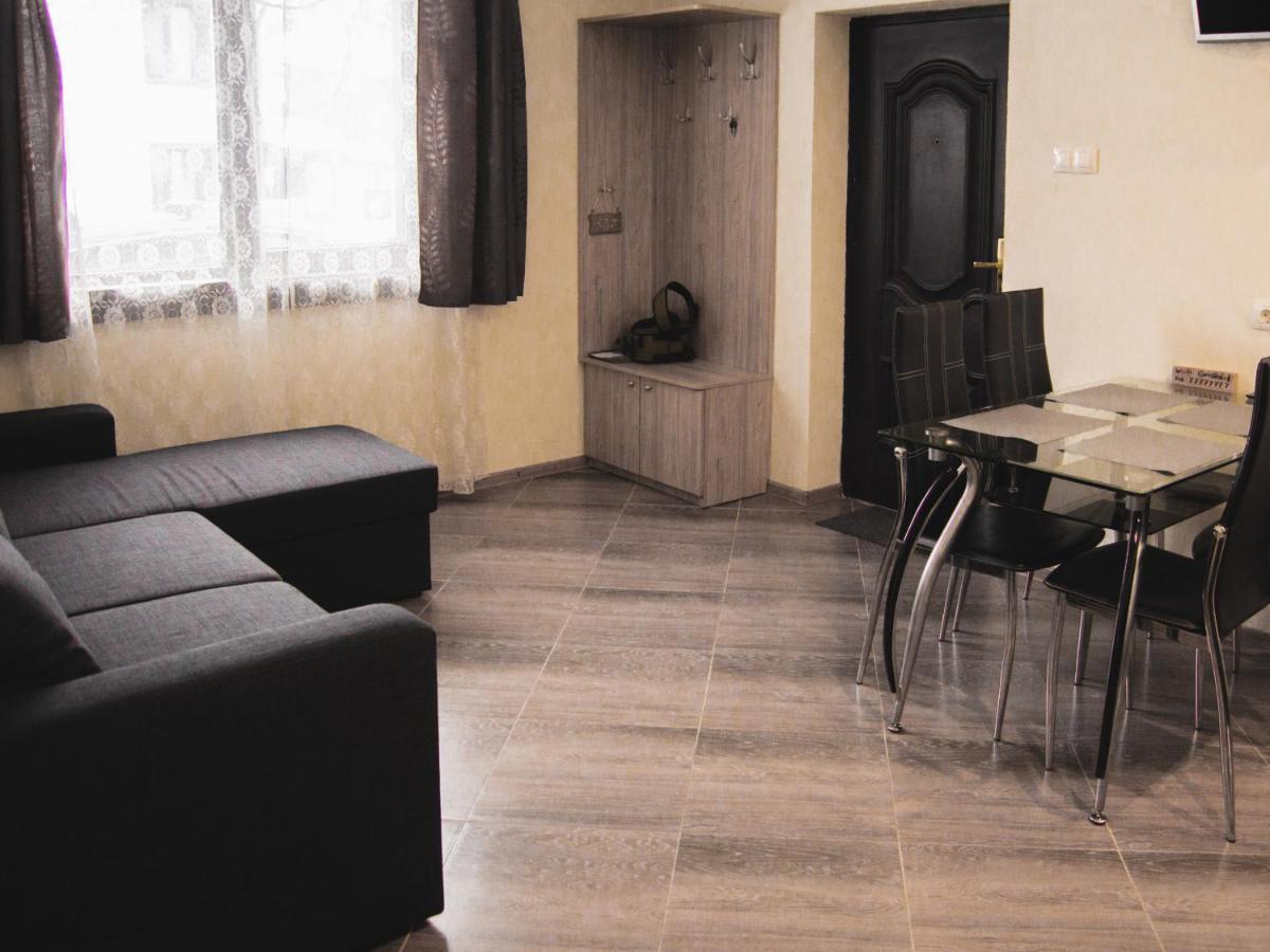 Relax Hotell Dobrinishte Exteriör bild